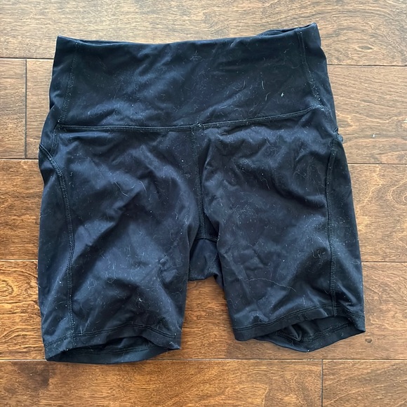 Woman’s biker shorts - Picture 1 of 2
